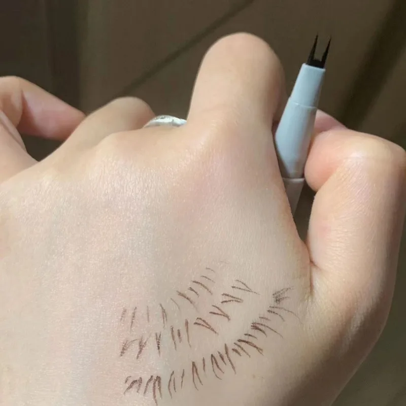 Dual Claw Mascara Professional Micro Fine Tip for Natural Defined Lashes Long Lasting Waterproof Formula for Daily Party Makeup