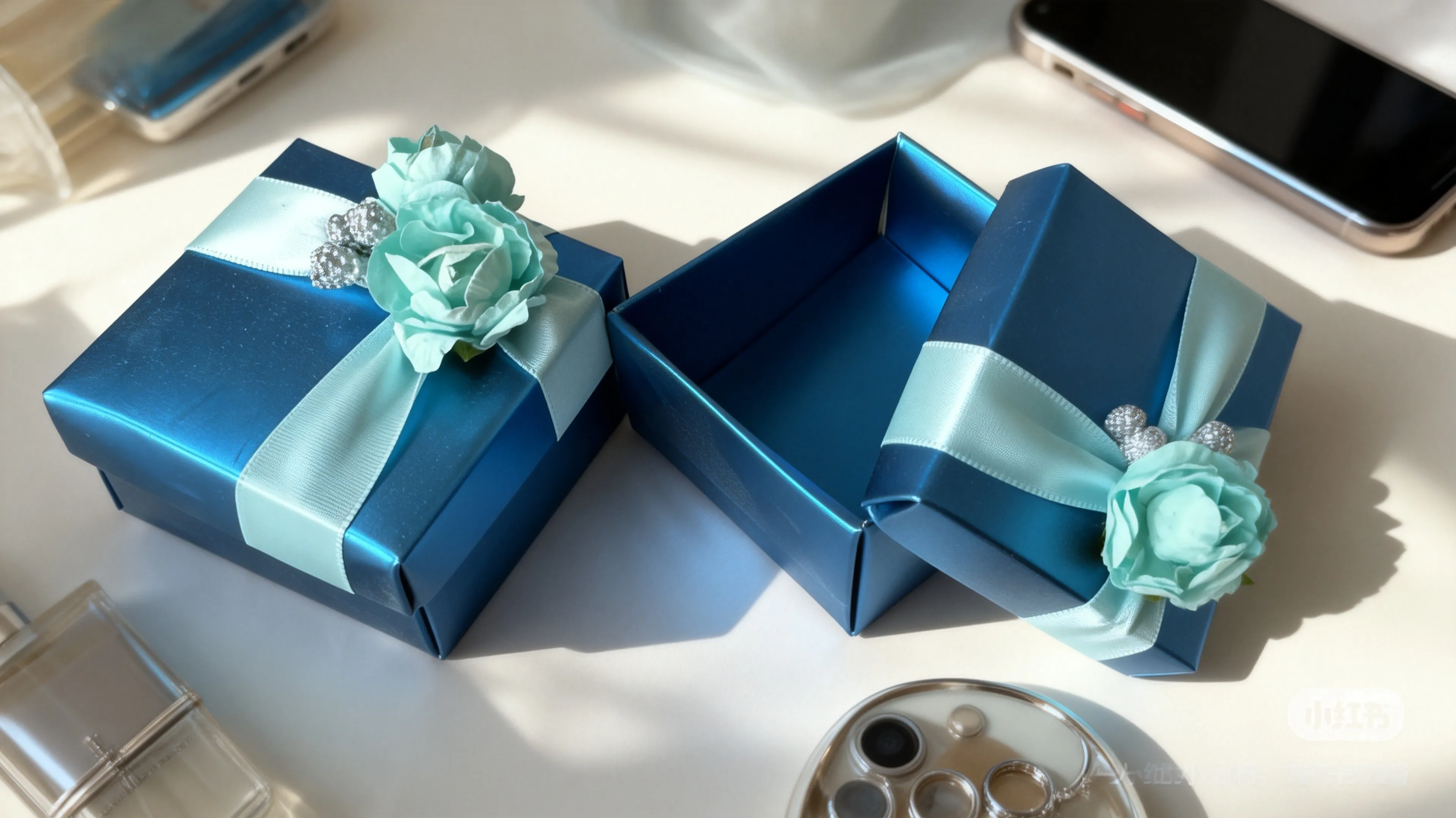5pcs Royal Blue Luxury Chocolate Gift Boxes,Elegant Wedding Favor Candy Packaging Boxes,Wedding Party Gift Favor Decoration