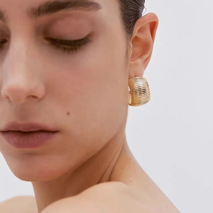 

Jenny&dave Texture Embossed Classic Earrings Elegant, Simple, Fashionable, Geometric Art Ewelry Earrings Women's