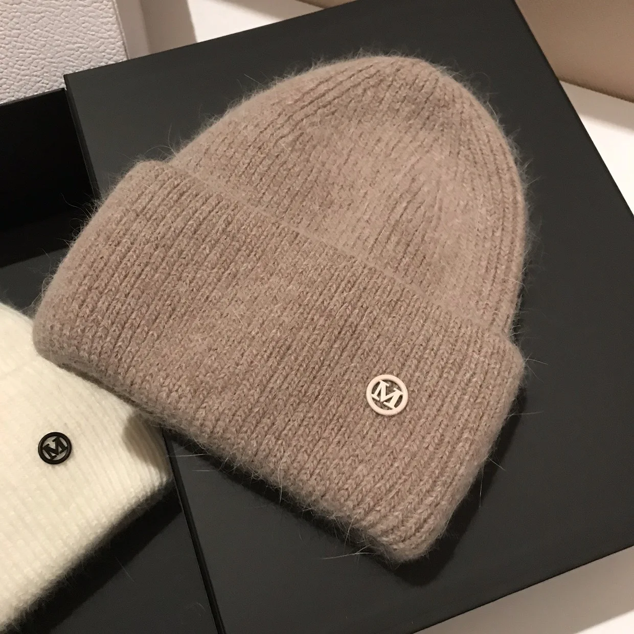 

Autumn and Winter New Rabbit Hair Knitted Hat Fashion Korean Soft Waxy Warm Ear Protection Japanese Ins Pullover Hat