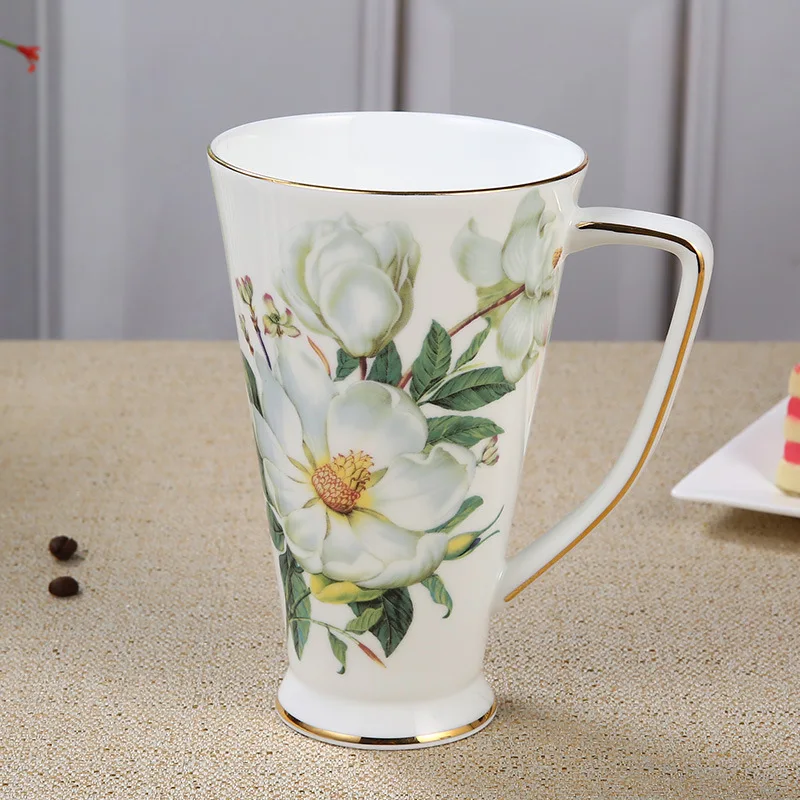 European Gold Trim Large Capacity Bone China Mug Retro Light Luxury Coffee Cup Creative Porcelain Water Mug Home Office Gift