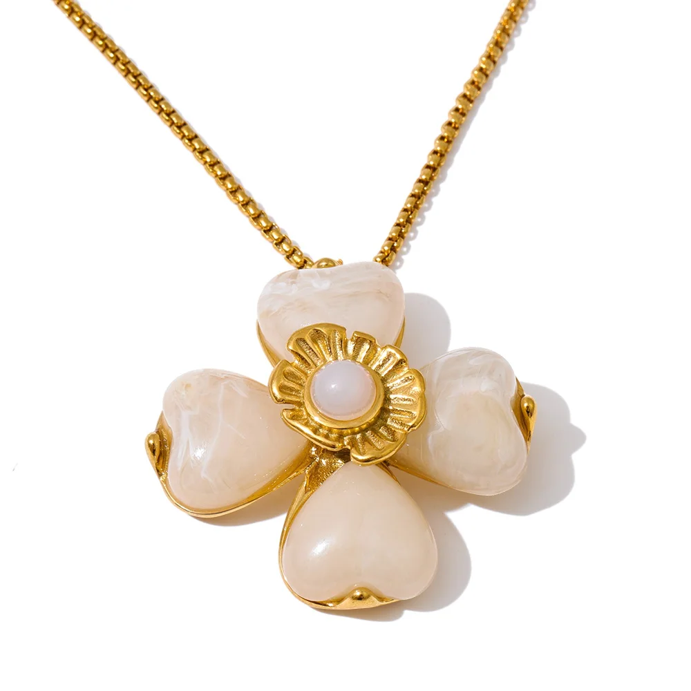 Women's Acrylic Flower Pendant Necklace & Ring Set