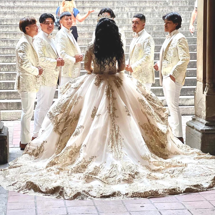 Customized Ball Gown Gold Lace Quinceanera Dresses 2024 Long Sleeve Vestidos De 15 Anos Quinceañeras Sweet 16 Dress YQD49