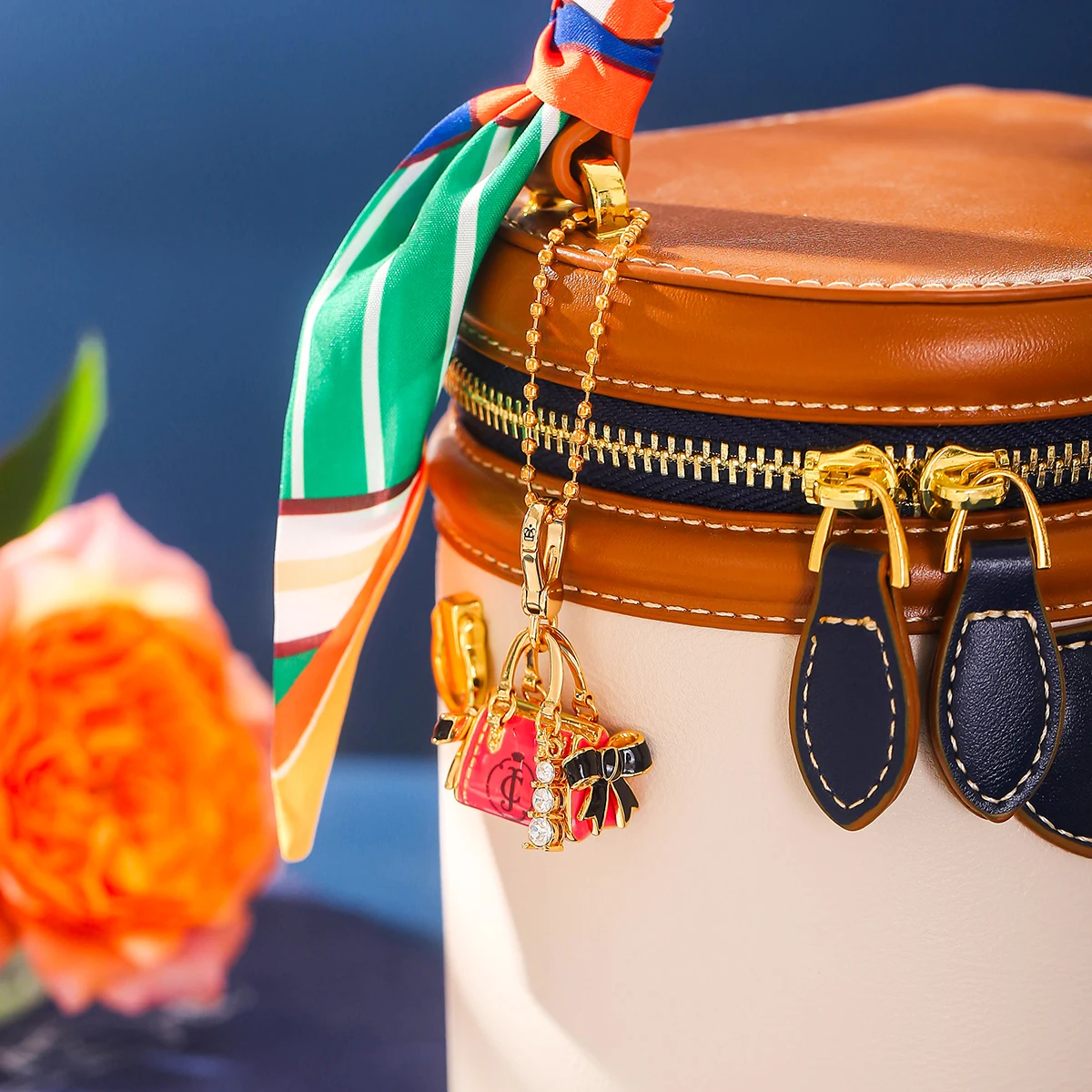 1Pc Exquisite Enamel Glaze Inlaid Zirconium Pendant Bow Letter Print Handbag Pendant Necklace,For Women Sweet Niche Party Gifts