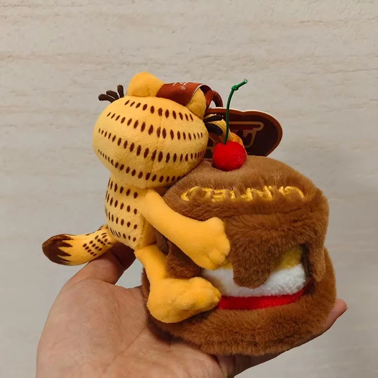 10CM Original Garfield Pendants Plush Toys Kawaii Anime Cartoon Cats Odie Dog Garfield Family Stuffed Plushies Keychains Dolls - view 6