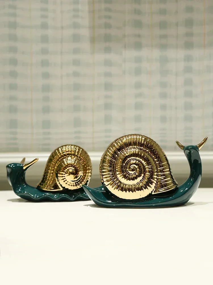 

1Pair European Style Light Luxury Snail Ceramic Ornaments Home Bedroom Study Room Furnishings Cabinet Porch Wine Cabinet Decor