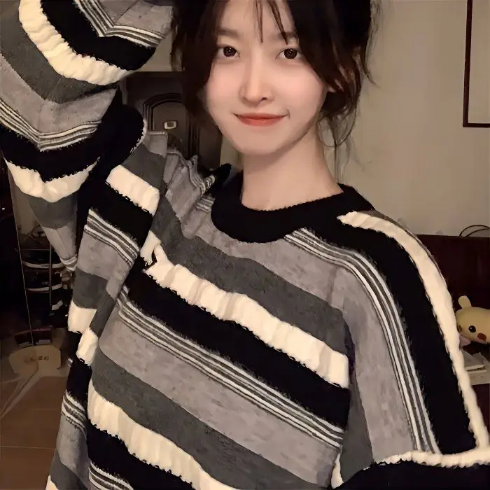 2025 Nuevo en prendas de punto, ropa de mujer, tops Y2K, ropa de calle de suéter para mujer, ropa femenina para hombre, ropa femenina superior