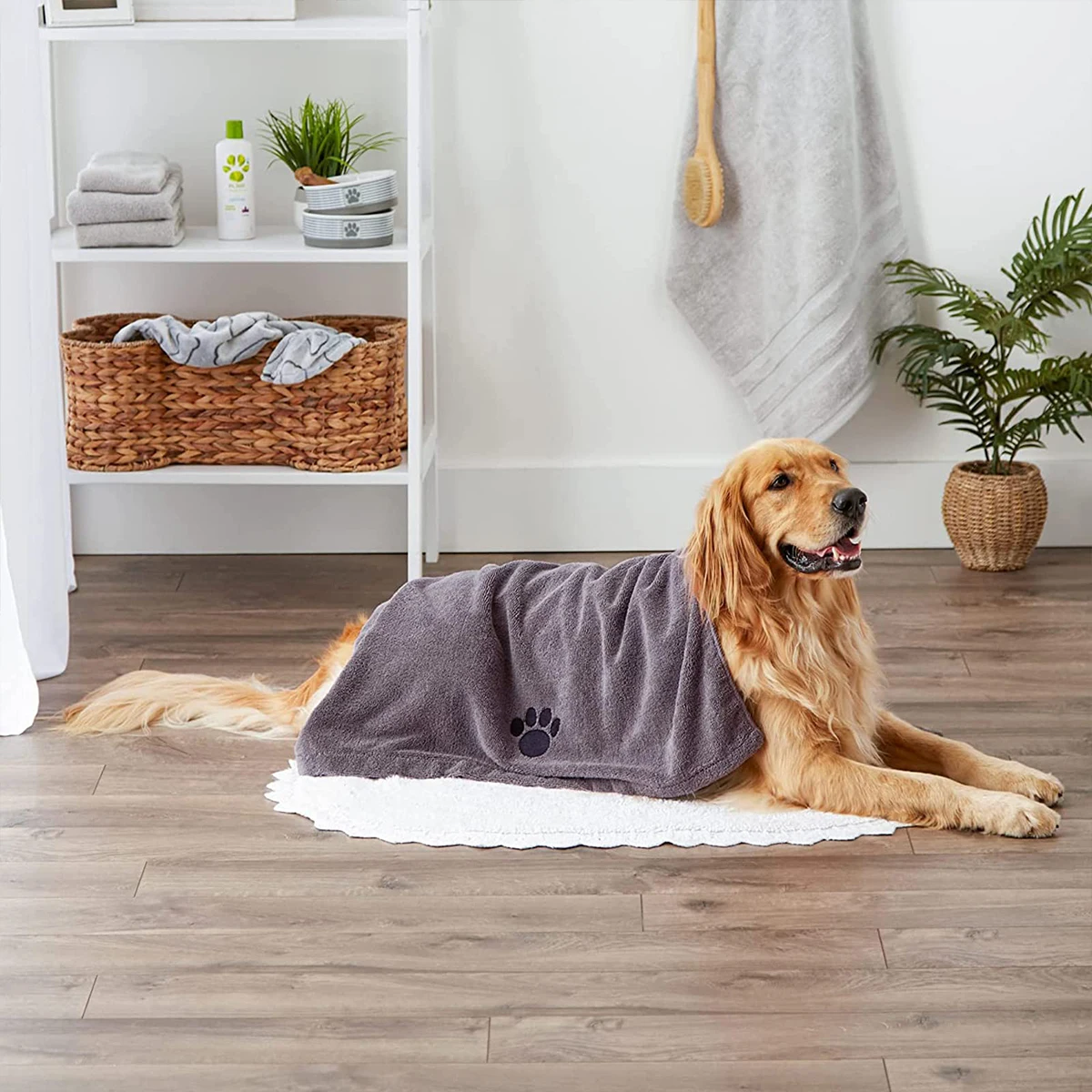 Pet Cleaning Towel For Dog And Cat Bath Absorbent Towel Soft And Comfortable Microfiber Embroidery Large Towel Pet Necessities