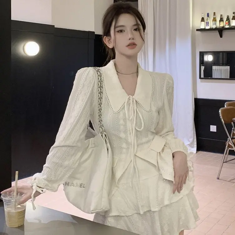 Haut de chemise en dentelle à revers jacquard doux