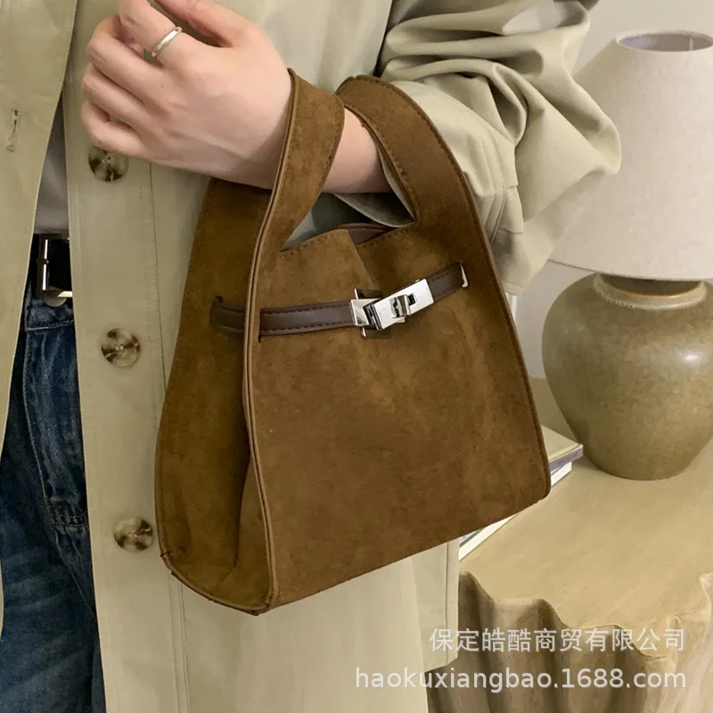 

2025 Vintage Bucket Bag, Retro Crossbody Purse for Women, Bohemian Shoulder Bag, Artistic Top Handle Tote, Minimalist Bag​