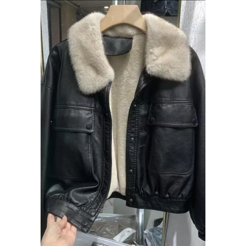 Black Fleece Lined Leather Jacket Women's Winter Hong Kong Style Biker Jacket Fashion Big Fur Collar Warm Short Leather Top