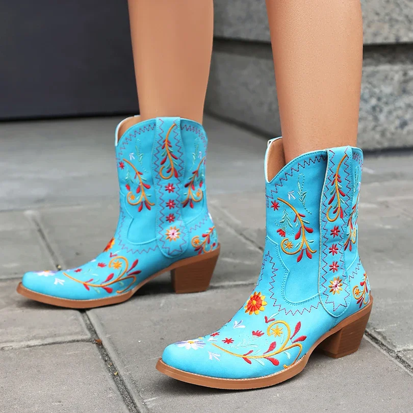 Plus Size Embroidered Flower Short Boots With Ethnic Style Floral Breathable Western Boot Wood Grain Thick Heel Ankle Boots