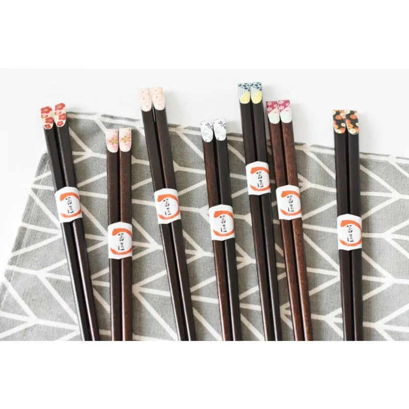 Japanese Floral Pointed Wooden Chopsticks, No Paint No Wax Nail Print Chop Sticks, Plum Blossom Polka Dot Tableware for Dining
