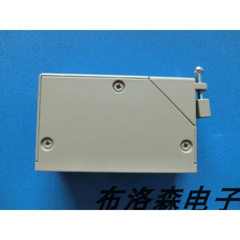 Applicable to 516-230-556 56-way rectangular connector shell side inlet 516 series