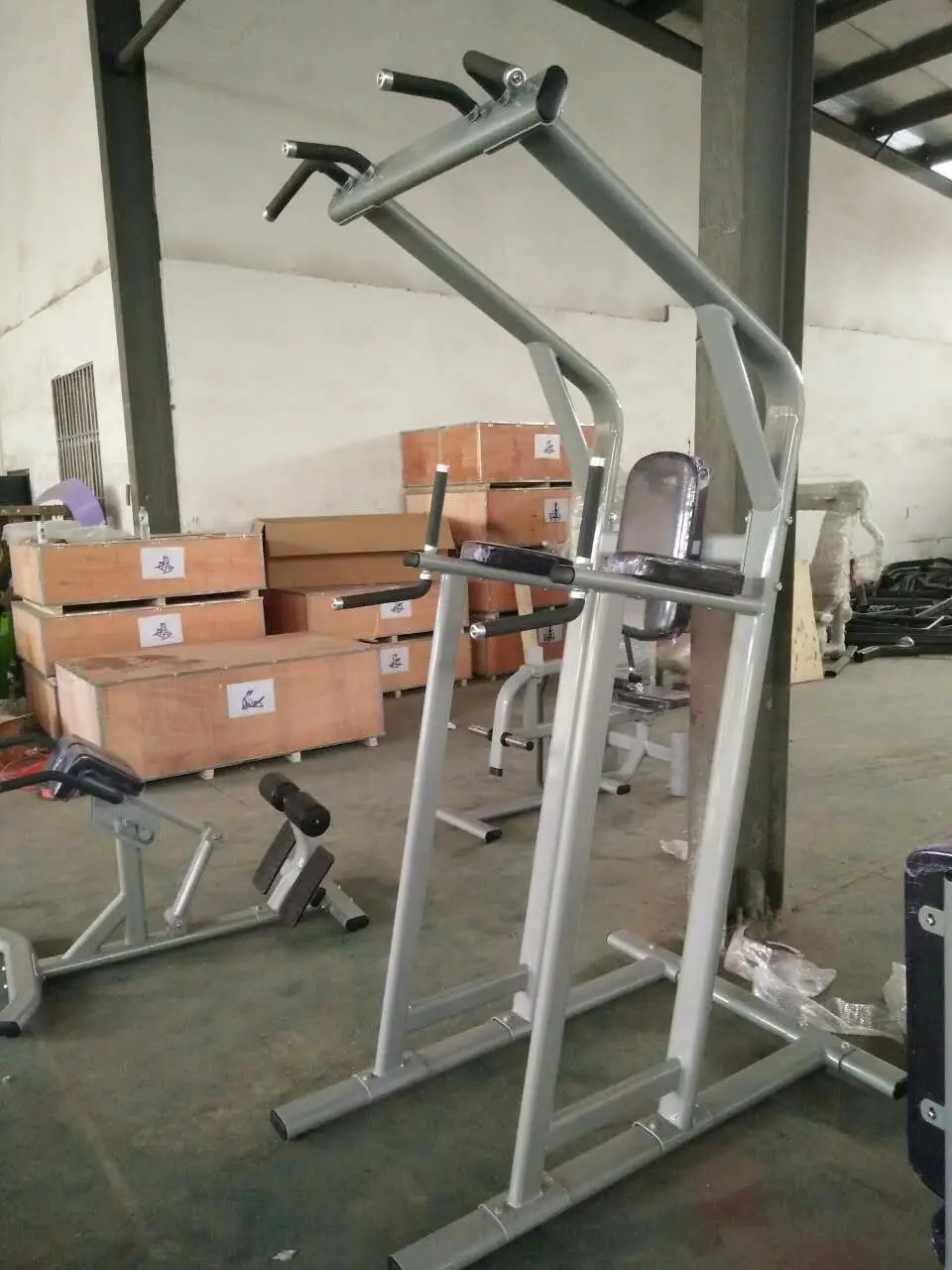 Professional Commercial Power Tower Station Home Use Training Device Leg Raise Pull up Chin Abdominal Exercise Machine