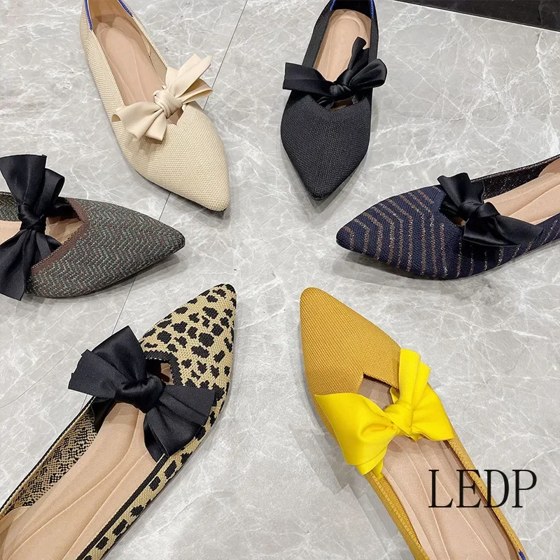 

Women's Flat Shoes with Pointed Shallow Mouth Bow Anti Slip Rubber Sole Knitted Breathable and Comfortable Rest Bean Shoes