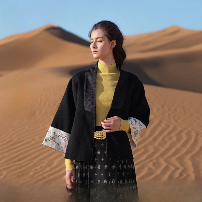 

Double-Faced Woolen Jaet with Embroidery New Chinese Sle Flower Design Women's Autumn Winter New Arrival Top