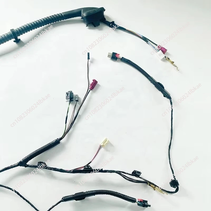 Suitable for tesla model 3 electric trunk door assembly wiring harness 1068789-00-g disassembly, not brand new  95New