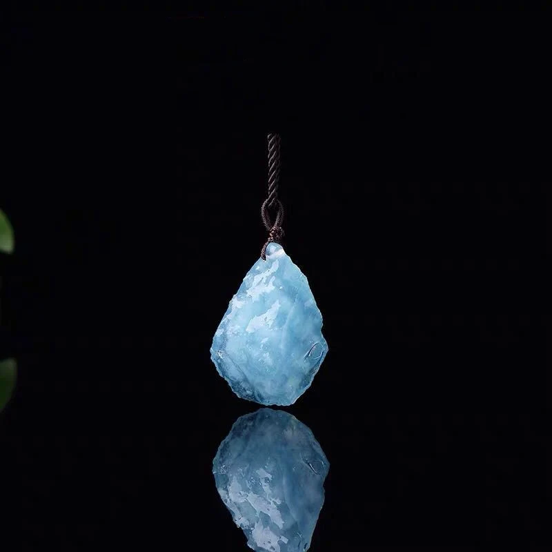 1Pcs Aquamarine Crystal Gemstone Natural Aquamarine Pendant Irregular Blue Crystal Pendant Home Stone Decoration Party Gift