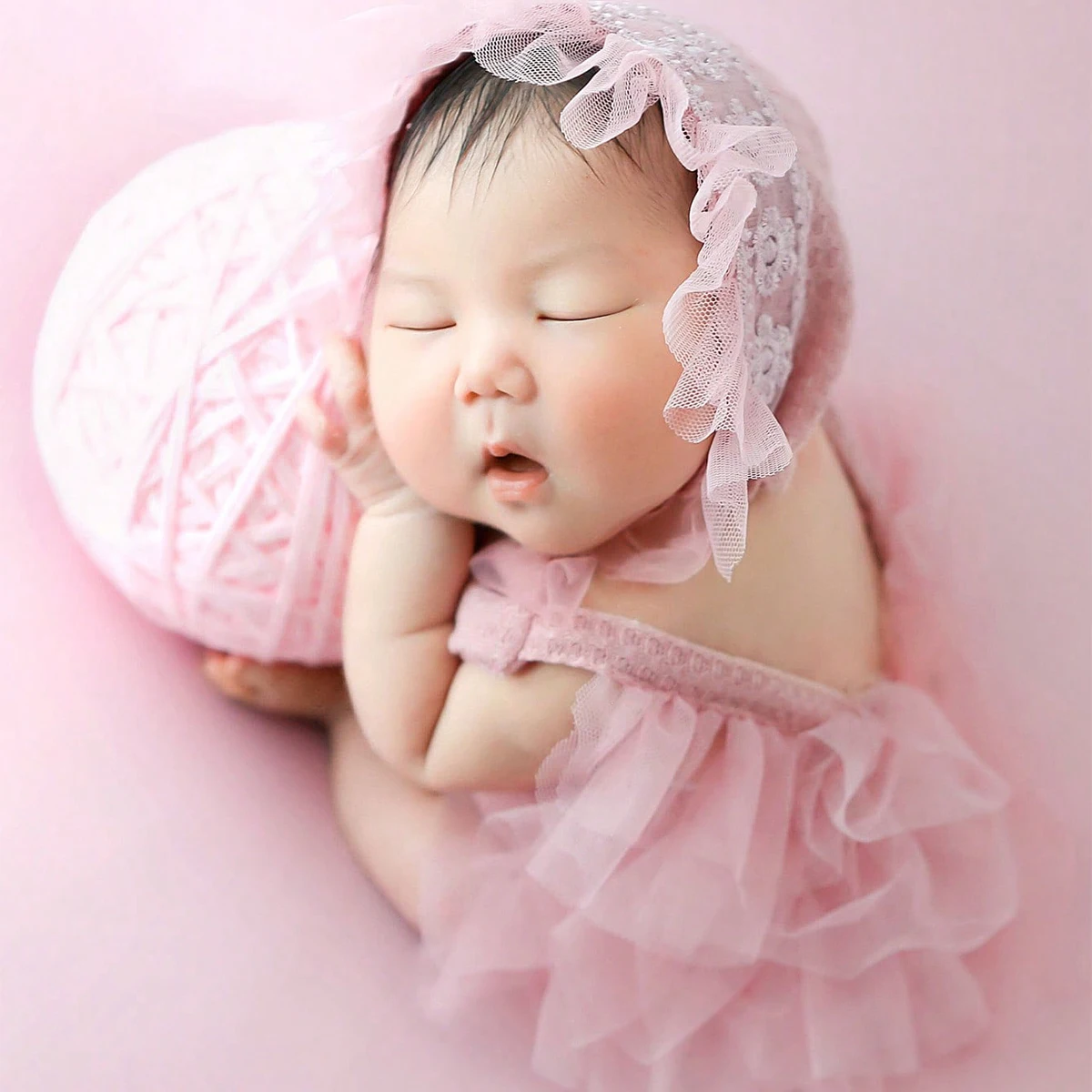 Ylsteed Newborn Photography Romper with Matching Baby Girl Photography Outfits Newborn Photoshoot Props 1 Month Baby Pict Prop