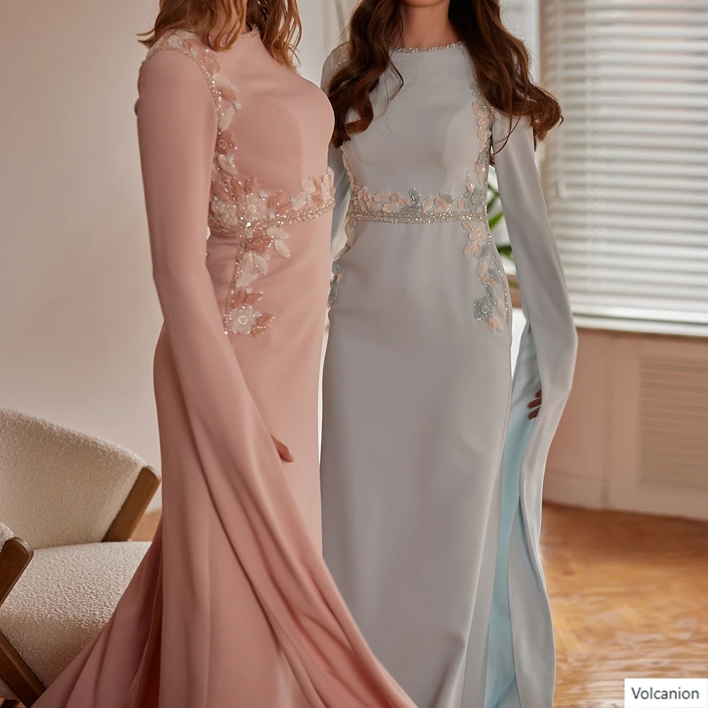 Abiti da sera a trapezio personalizzati Abito da ballo a maniche lunghe con scollo a O lungo fino al pavimento Abito da festa senza schienale drappeggiato con fiori con paillettes