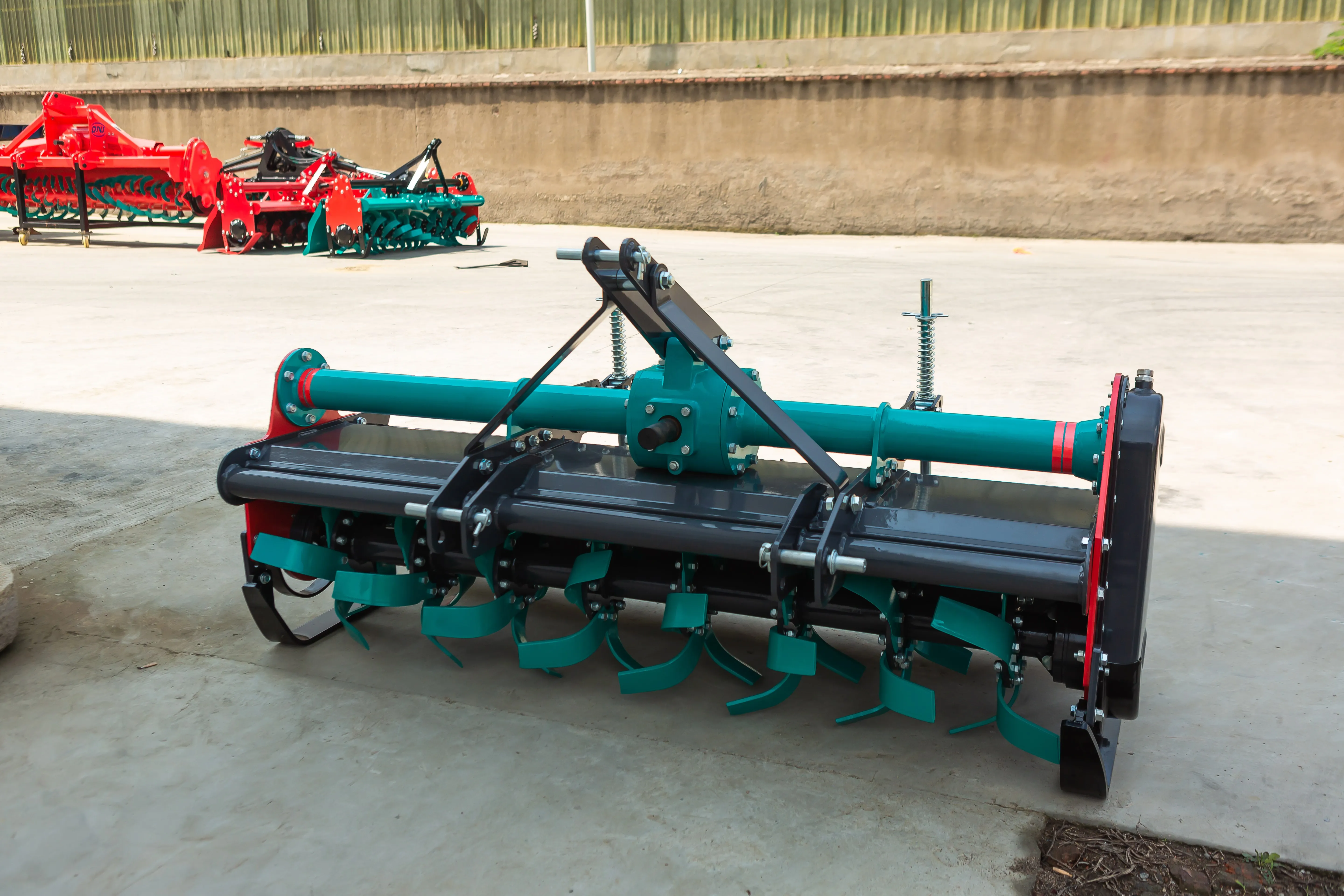 Agricultural 40-60kW Duntian 1GQ Series Rotary Tiller with Gearbox for Thai Agriculture