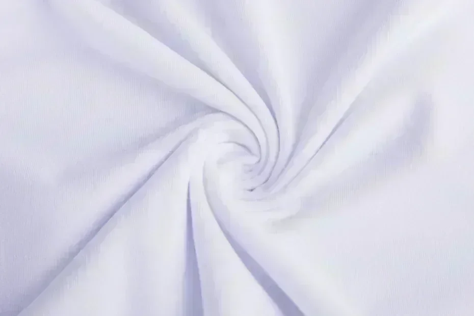 ملابس الشارع Y2K للرجال والنساء في عام 2025 تتميز بتي شيرت bmw مطبوع ومريح وغير رسمي