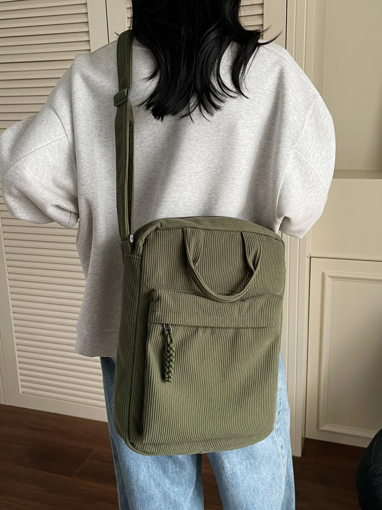 Corduroy Portable Laptop Shoulder Bag 13.3 14 15 Inch Girl Crossbody Bag Korean Commuting Messenger Bags