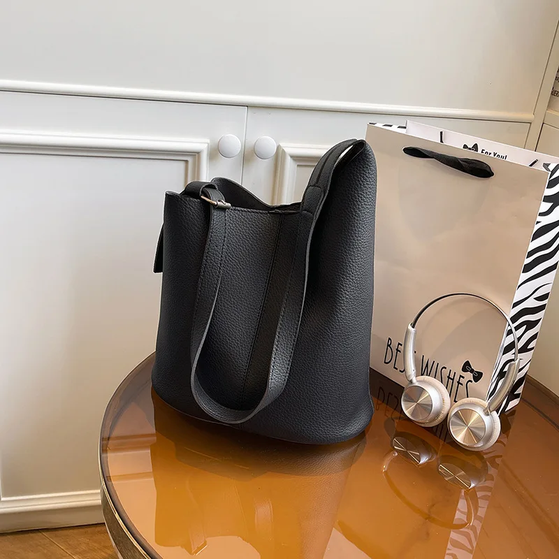 

​ ​ Осенний комплект сумок для мамы и дочки 2024, женский студенческий рюкзак с верхней ручкой, легкий кошелек через плечо для школьного использования