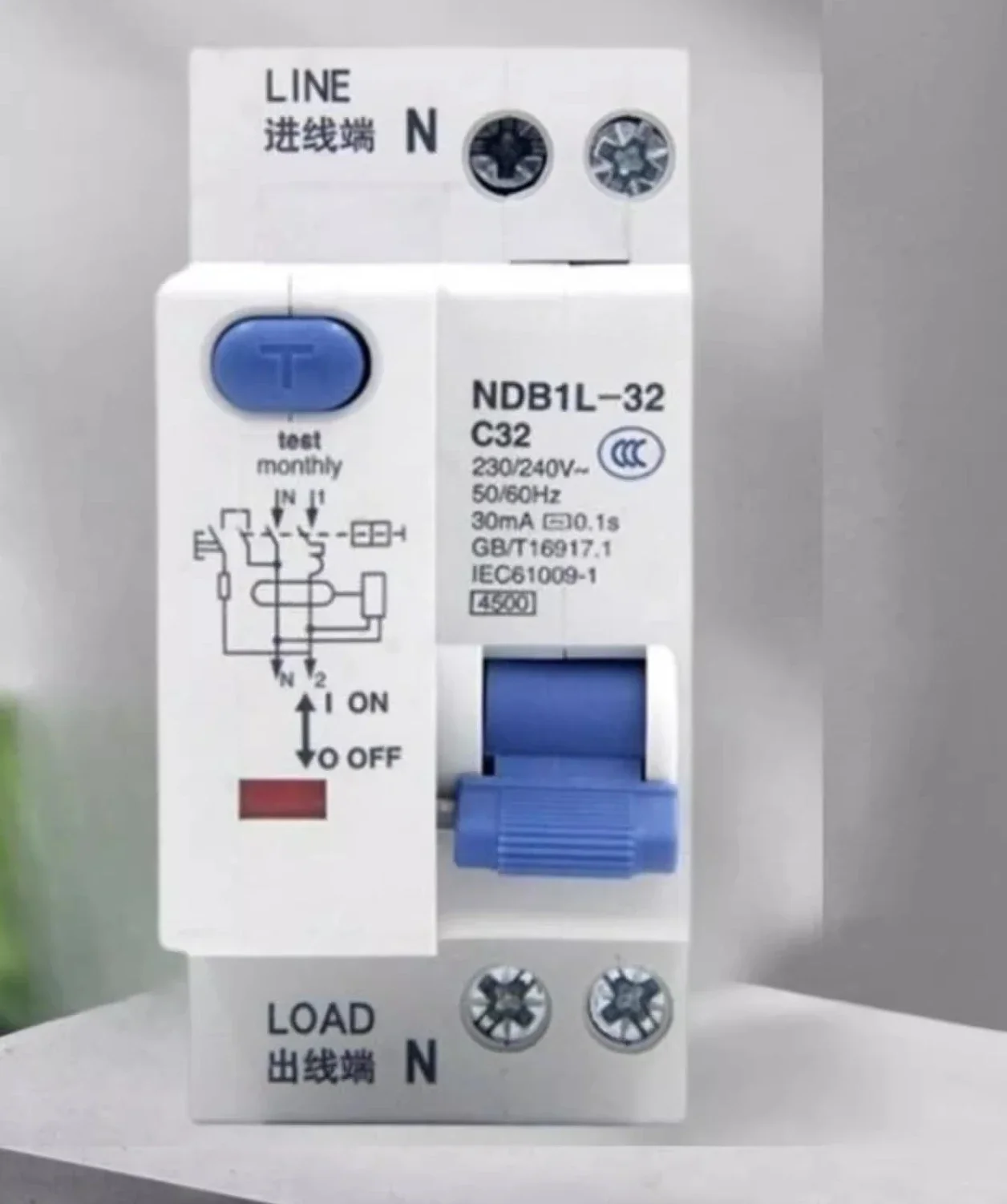 Electrical NDB1L-32 series small residual current circuit breaker switch protector 1PN30mA