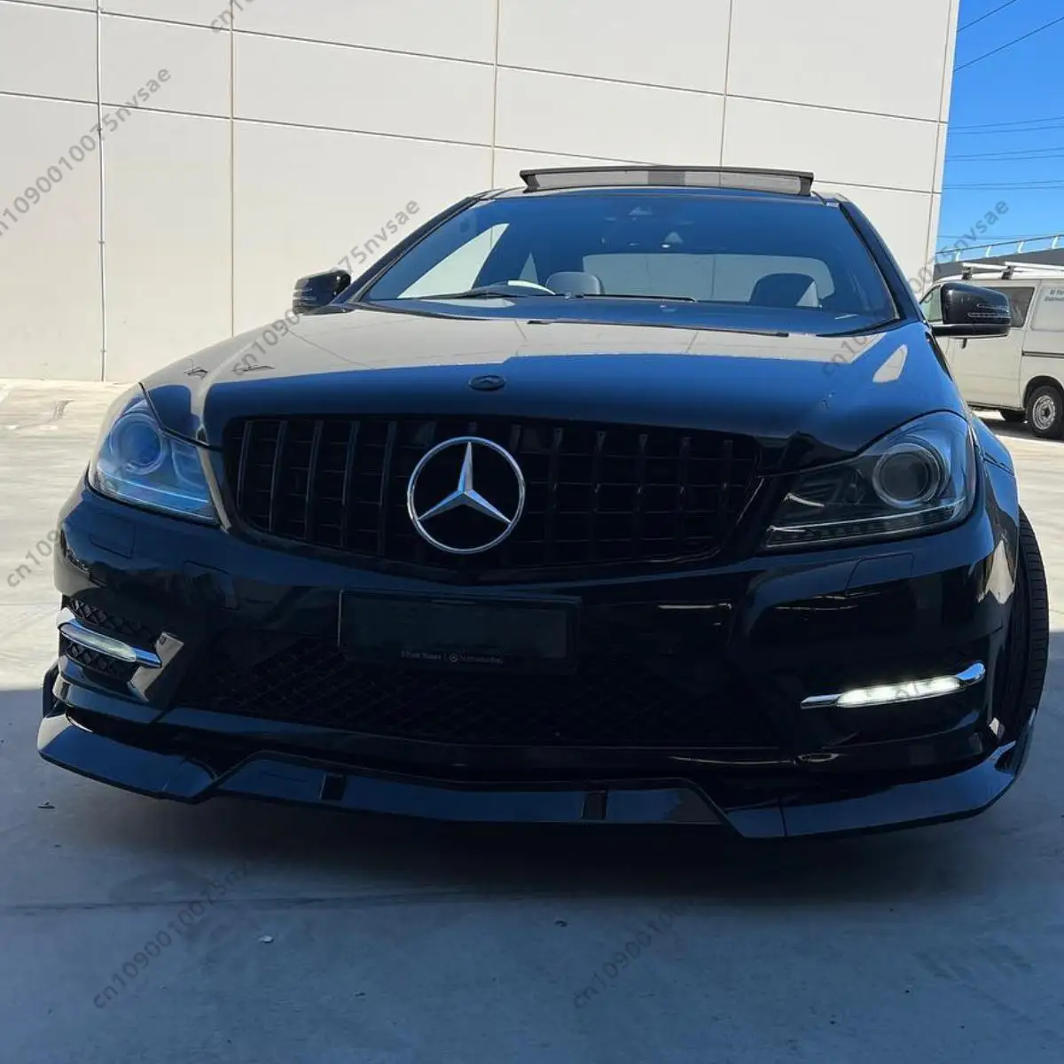 AR نمط الجبهة حافة مصد السيارة لمرسيدس بنز C الفئة W204 2007-2013 السيارات الفاصل المفسد الناشر الحرس الأسود الجسم أطقم ضبط