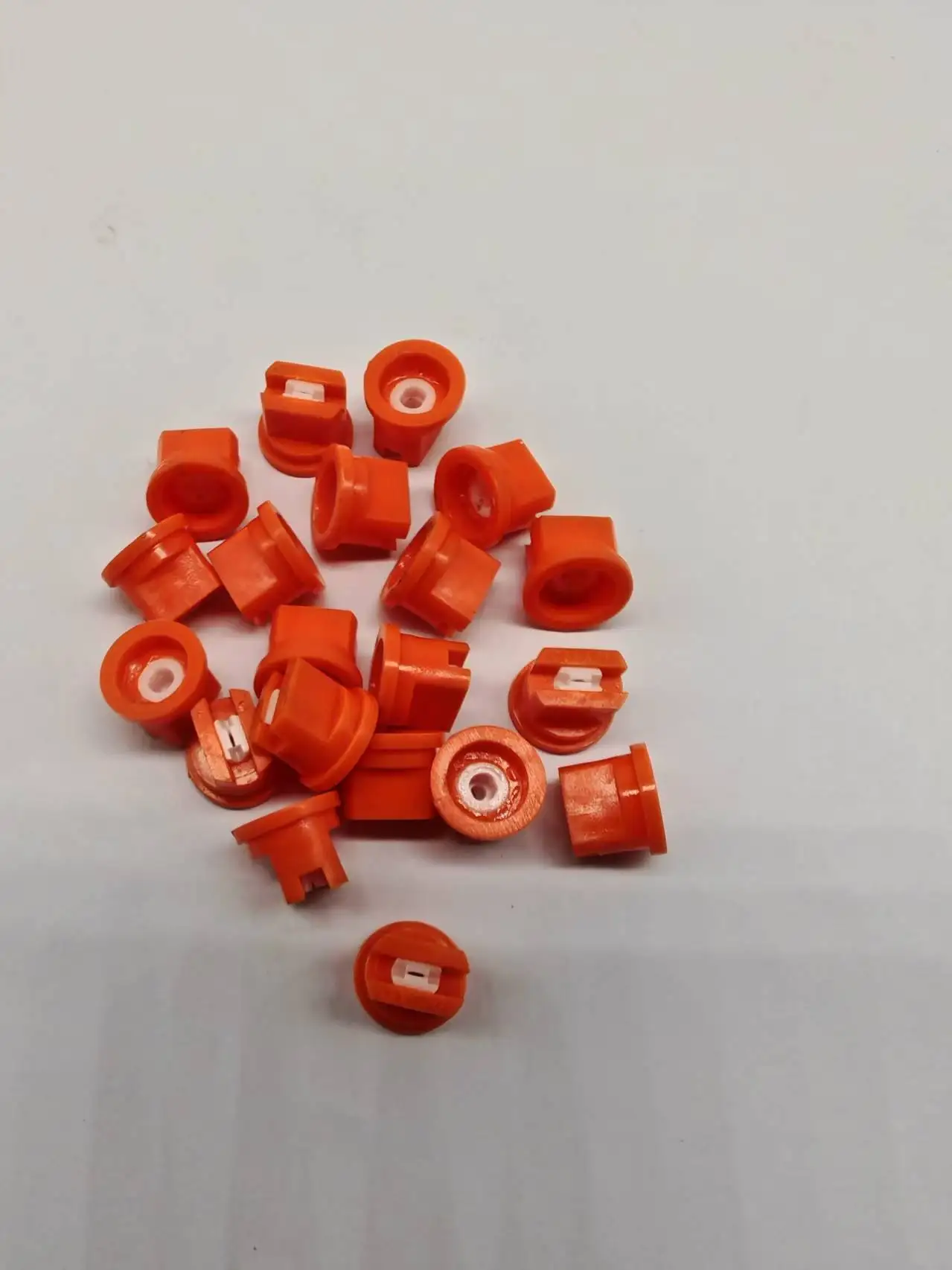 

20pcs 11001 ceramic core fan nozzle