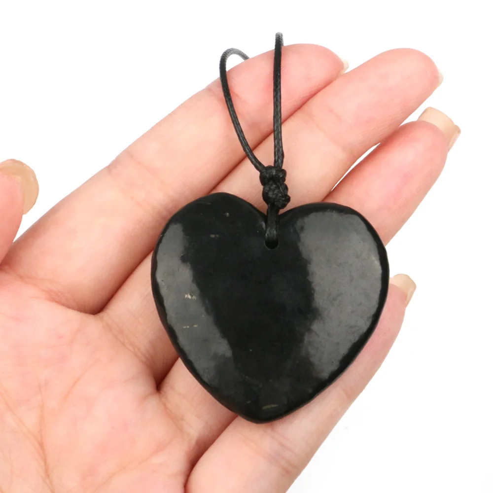 

Mineraali Natural Russian Shungite Reiki Black Stone Necklace Jewelry Healing Heart Gemstones Energy Pendant for Men Women Gifts