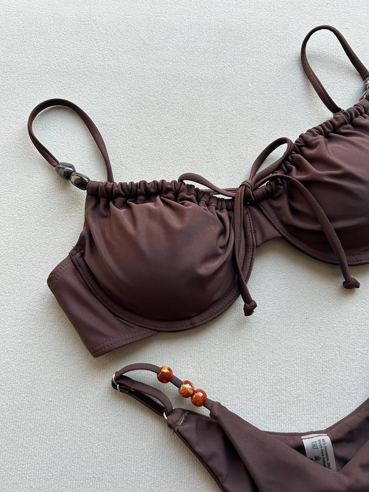 2026 Sexy Einfarbiger Bikini Badeanzug Damen Zweiteiliger Badeanzug Grenzüberschreitender Handel Einfarbiges Bikini-Set für Damen – Detail 6