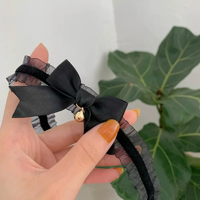 Spice Girl Punk Harajuku Sweet Simple Individuality Sex appeal Black Lace Bow Small bell Sweet Cool Choker Neck strap