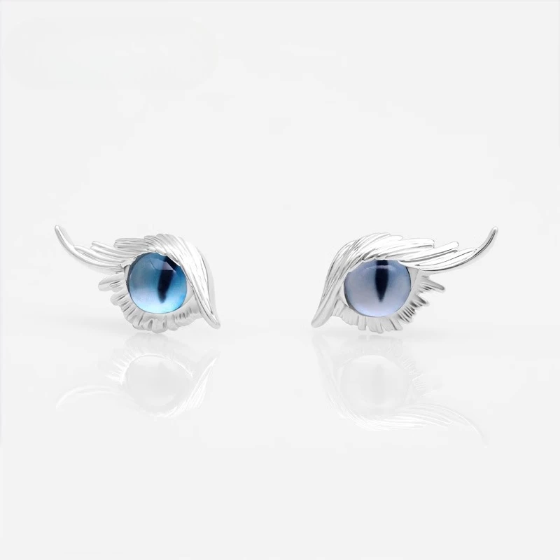 

New Women's Silver Needle Earrings, Handmade Abnormal Pupil Cat Eye Niche High-end Fashion Earrings
