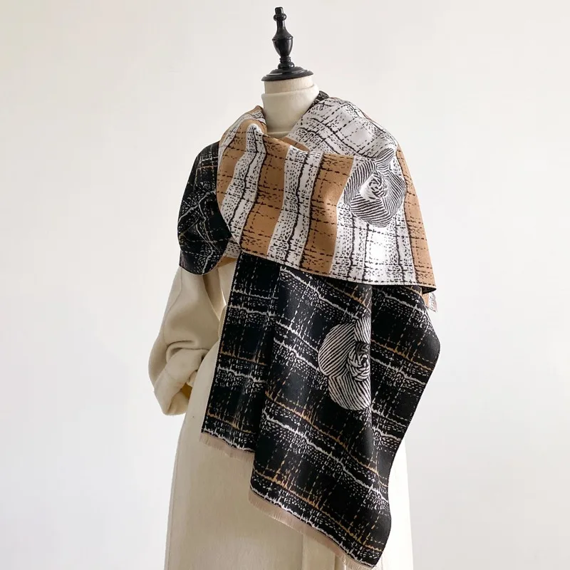 

Новая маленькая роскошная шаль для женщин, имитация кашемира, двусторонний шарф с бахромой в виде камелий, накидка для кондиционированных помещений.