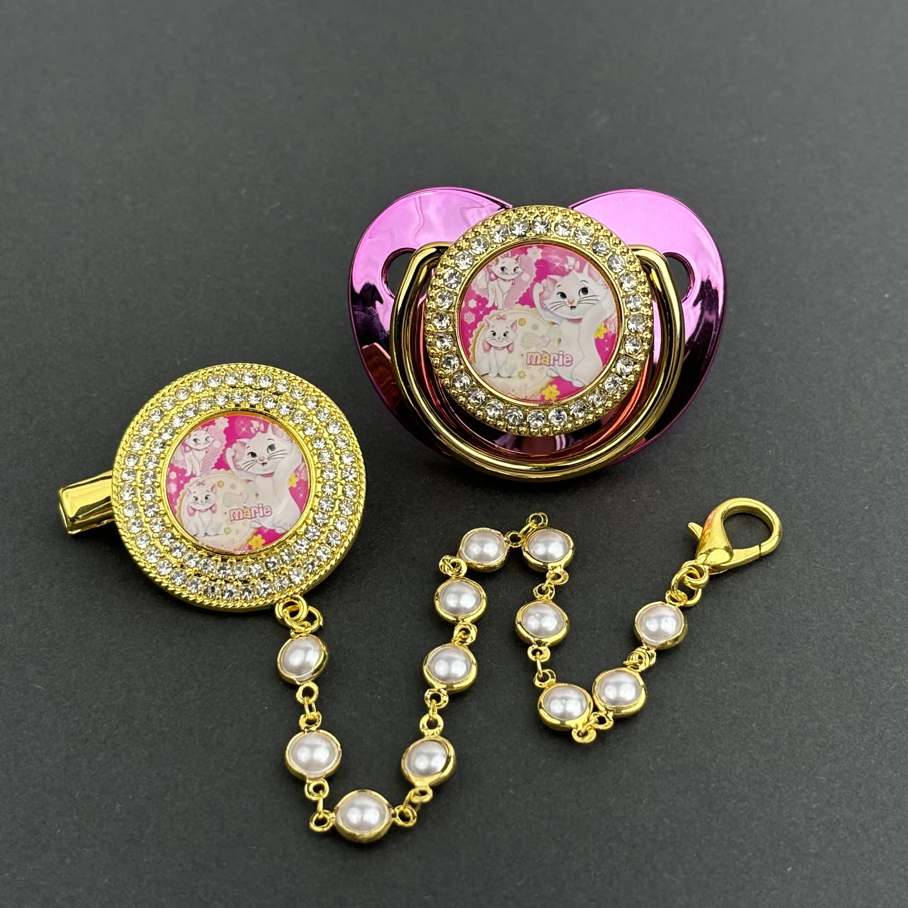 Рисунок 2 - Роскошная наклейка-пустышка с изображением