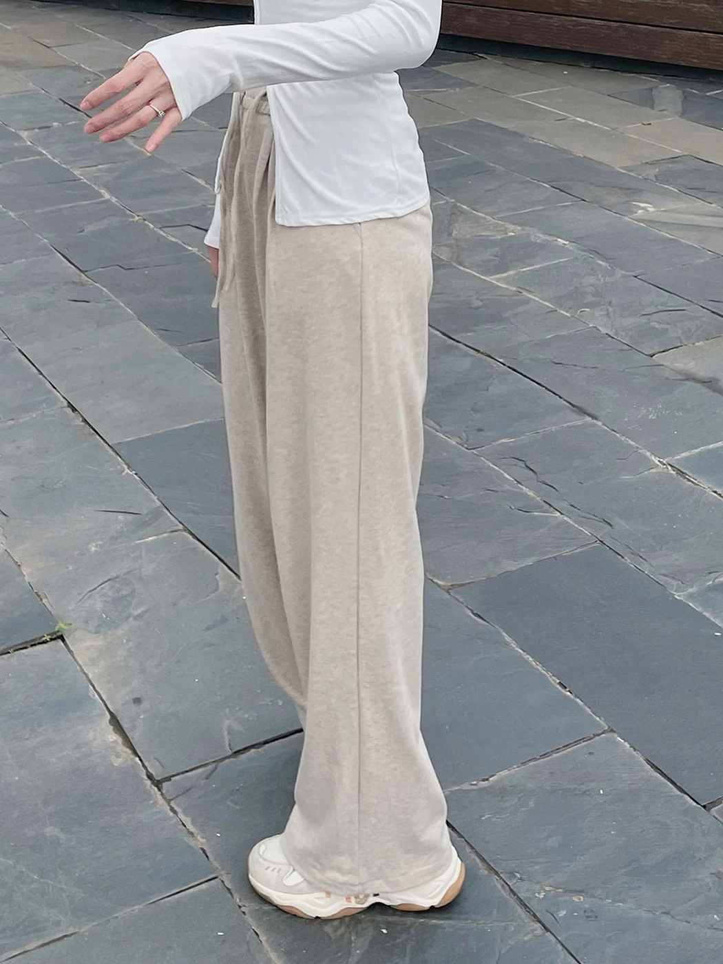 

Женские повседневные вязаные брюки QCyoye, длиной в пол, мягкие, прямые, стройнящие, универсальные, удобные, с завышенной талией...