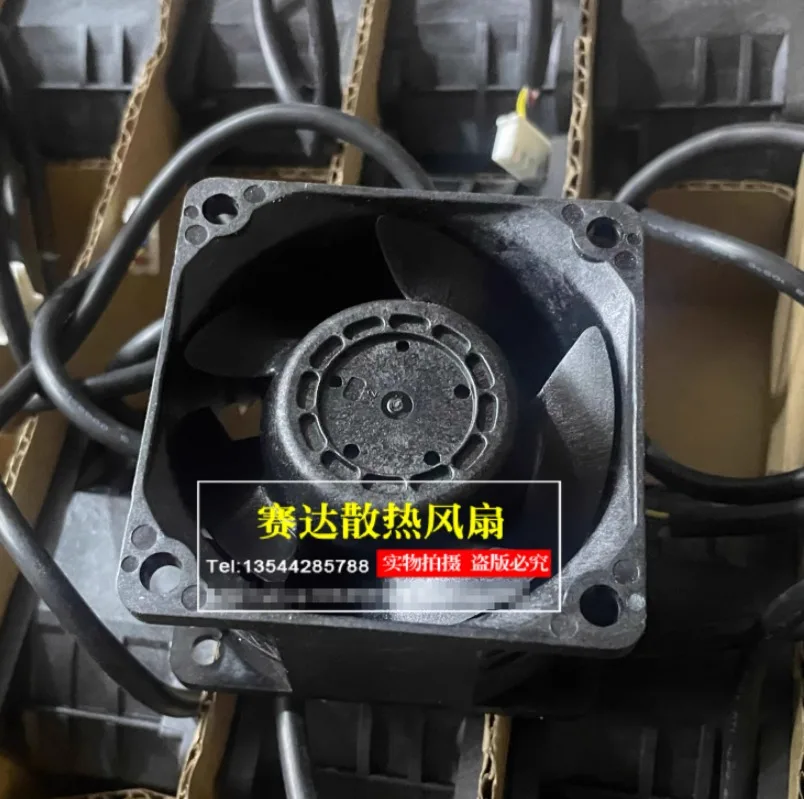 Delta Electronics PFC0648SE-00 Ventola di raffreddamento CC 48 V 0,70 A 60 x 60 x 38 mm a 4 fili