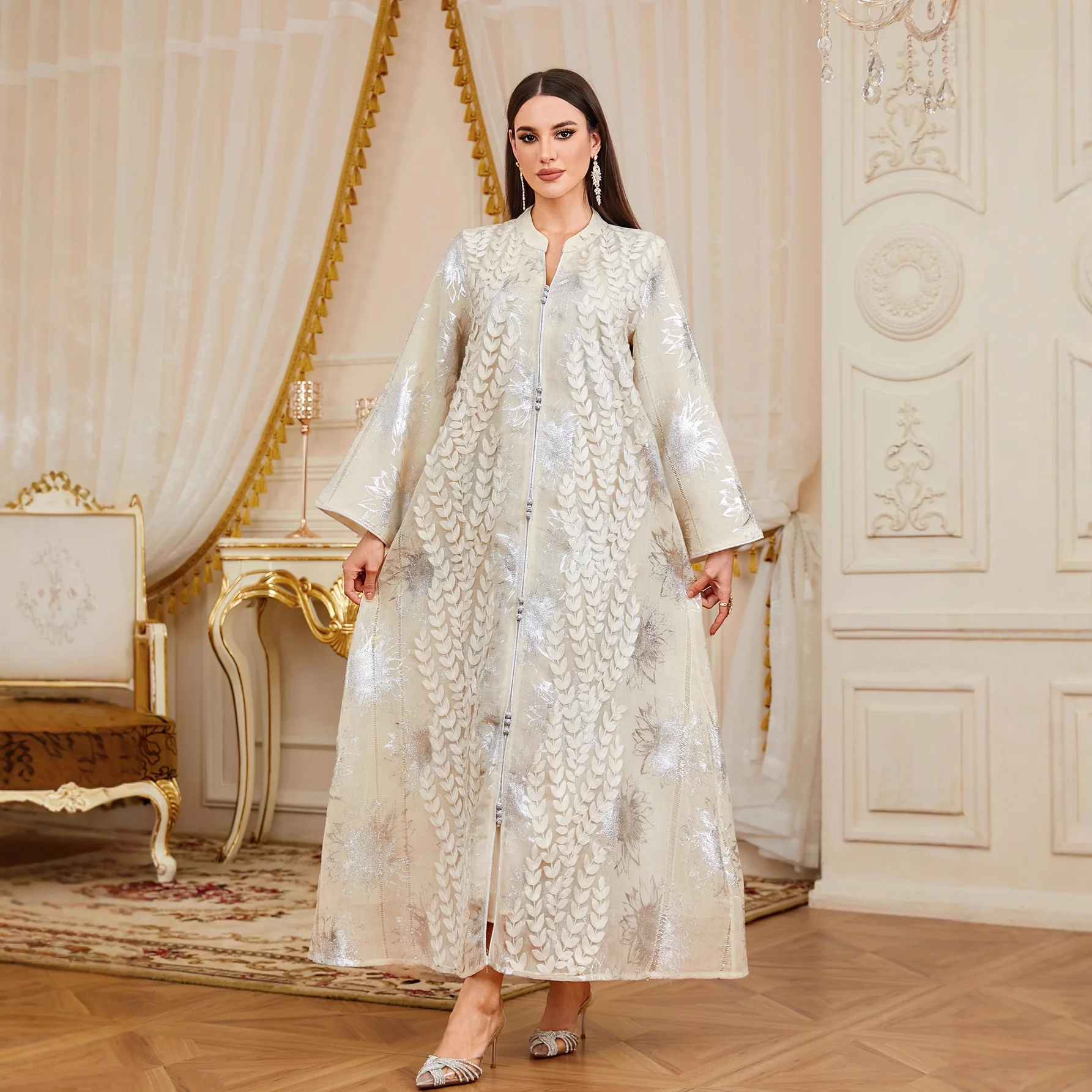 

New Muslim women's clothing Abaya decal hot stamping gold and silver robe Muslim dress Dubai robe women's clothing