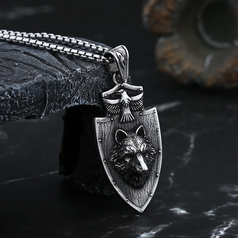 Animal 2024 New 316L Stainless Steel Viking Shield Anad Wolf Pendant Necklace For Men Fashion Casual Punk Jewelry Couple Gift