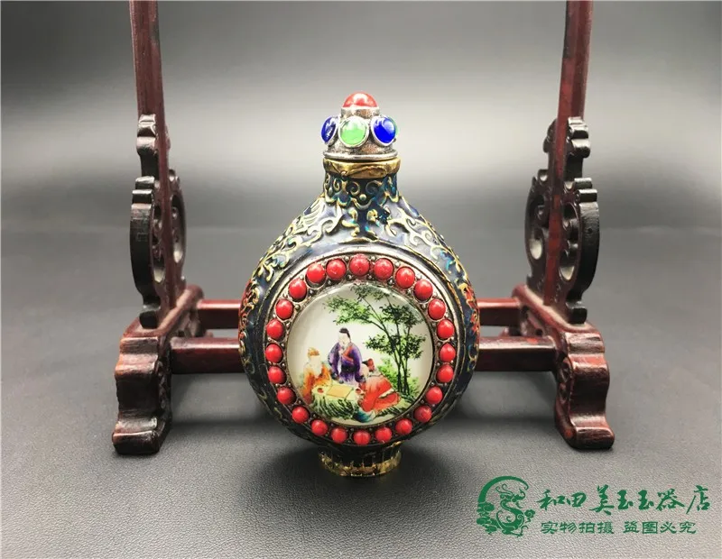 Antique copper alloy gemstone snuff bottle, smoking set high-end go abroad to send foreigners