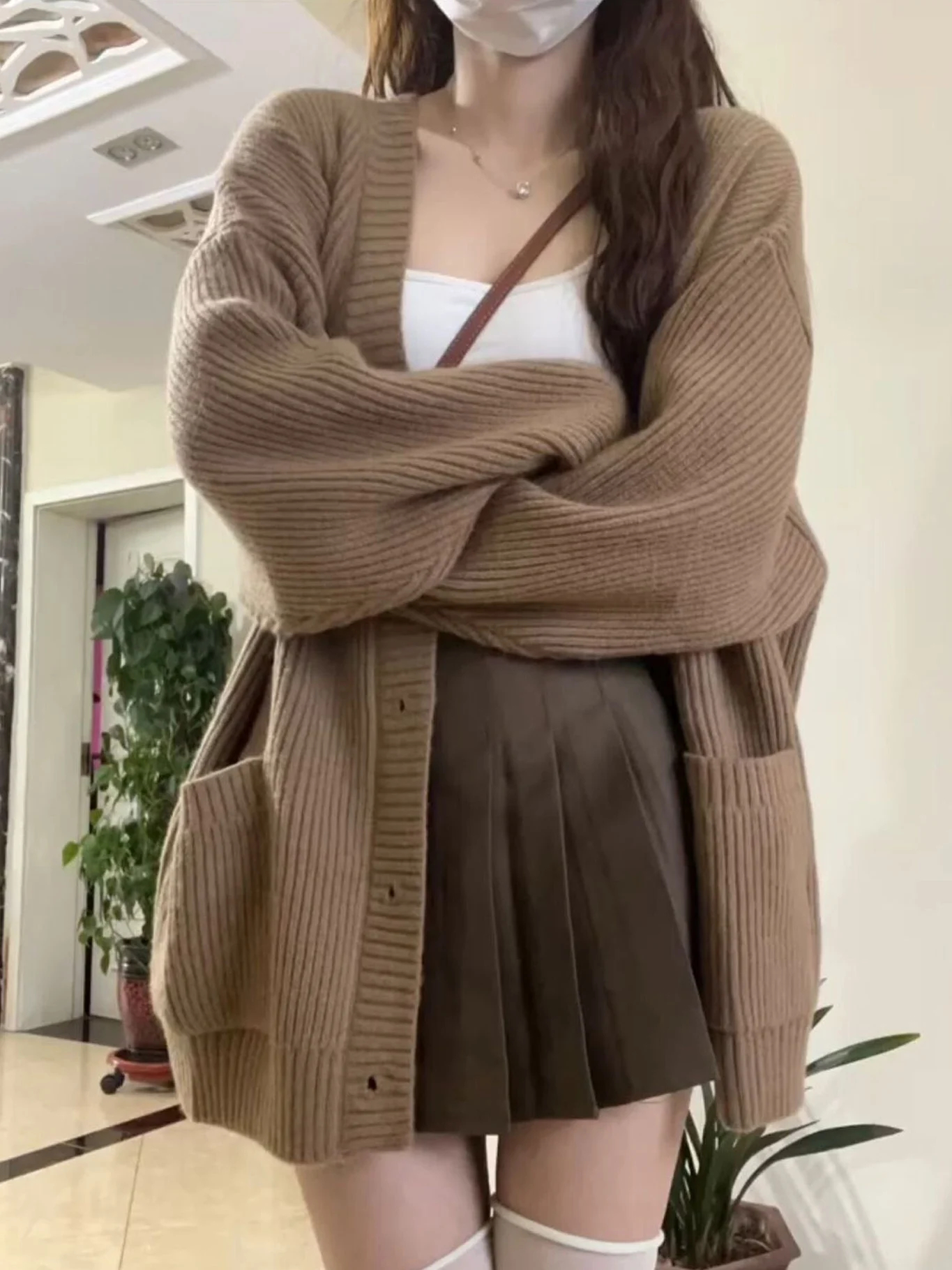 Elegant V-Neck Single-Button Sweater Cardigan Women's Loose Knitted Top Trendy Lazy Style Korean Version Autumn New Arrival
