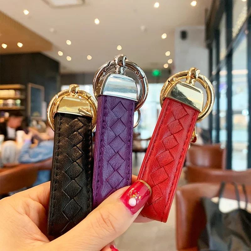 Leather Strip Keychain Cute Black Bag Astronaut Charm Red Green Pendant Key Ring Women Keyring Wholesale