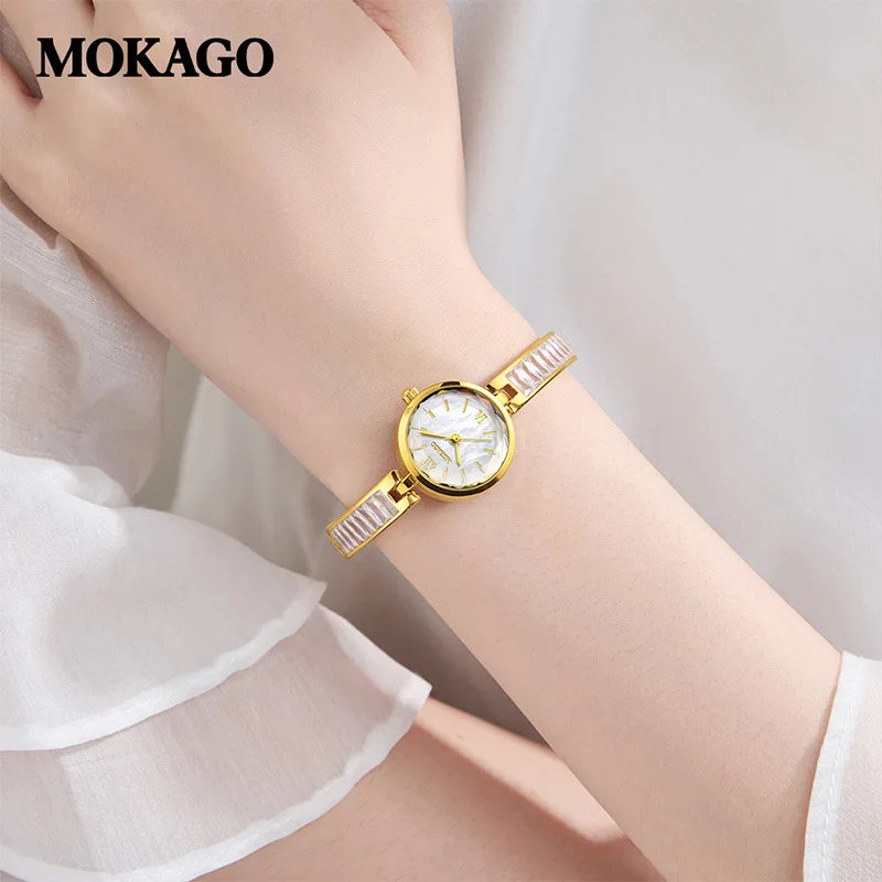 MOKAGO M8150 ساعة نسائية الأم شل الهاتفي + النحاس سلسلة حزام ثلاثي الأبعاد رسالة الأظافر 3ATM مقاوم للماء حركة الكوارتز
