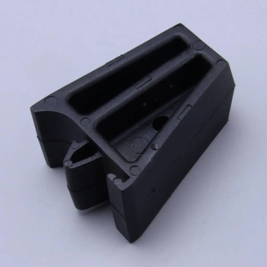 

55077387AA Grille Bumper Rubber Pad fit for Dodge Ram 1500 2500 3500 2002 2003 2004 2005 Black