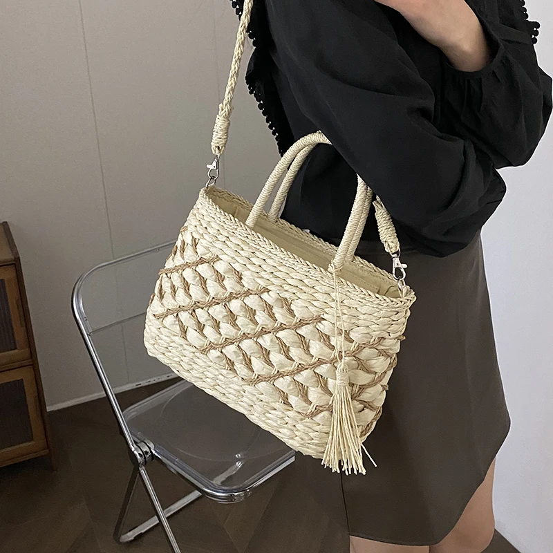 1 straw woven casual tote bag fine woven quality reliable summer Hawaiian style beach beach holiday essential women\'s bag