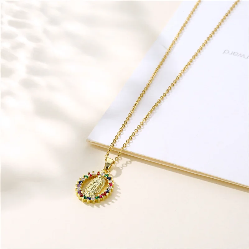 Fashion Vintage Virgin Mary Necklace Men Ladies Lucky Virgin Mary Oval Simple Clavicle Pendant Religious Gift