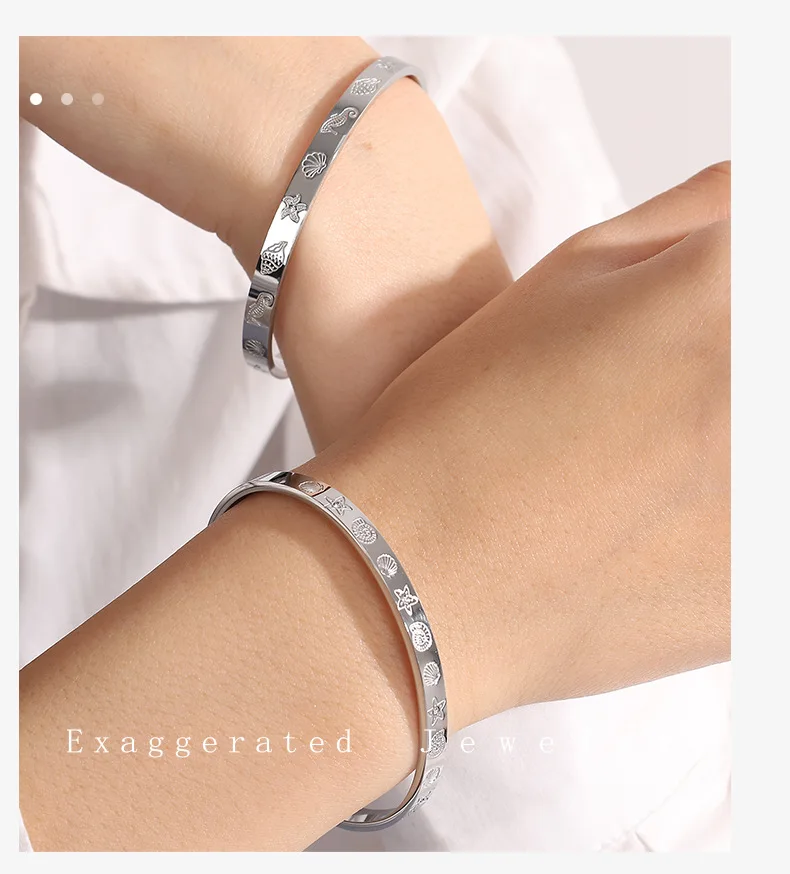 

1pc Trendy Stainless Steel Free Crystal Zircon Pave Shiny Star Moon Cuff Bangles Bracelets For Woman Girl Wrist Bangles Gift